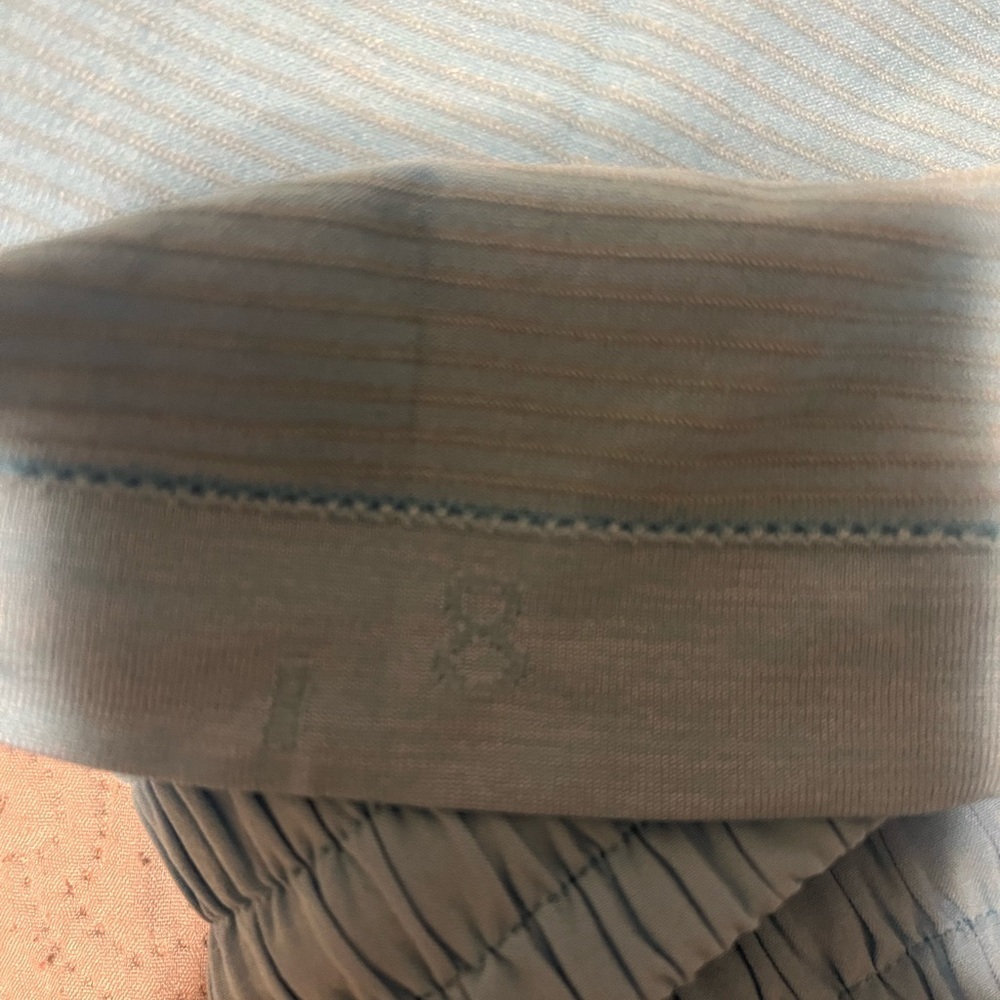 🍋LULULEMON Blue Short Sleeve Athletic Shirt - Picture 4 of 4